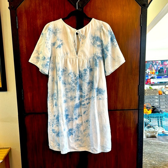 Lightweight, acid wash, cloud like, 100% cotton dress - Picture 3 of 3